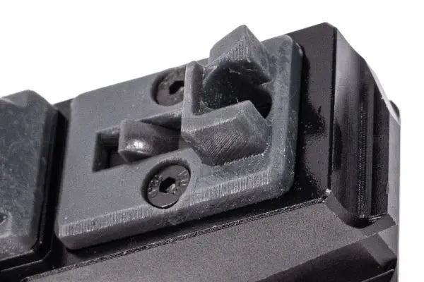FCW SAIGA drum magazine adaptor for the TM SAIGA 12, top close-up of the feed lips and loading detail